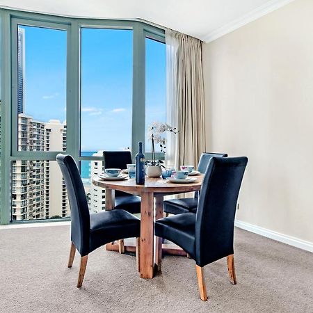 Legends 1 Bedroom Spa Suite - We Accommodate 골드코스트 외부 사진
