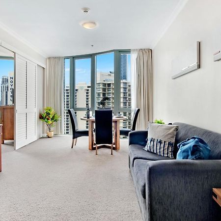 Legends 1 Bedroom Spa Suite - We Accommodate 골드코스트 외부 사진